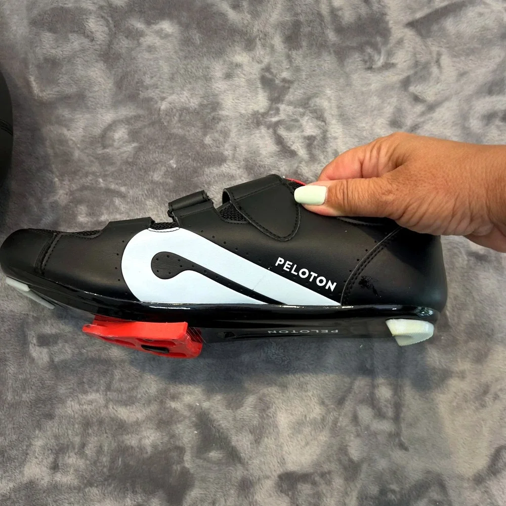 Peloton Unisex Indoor Cycling Shoes Look Delta Cleats Black EU Size 44